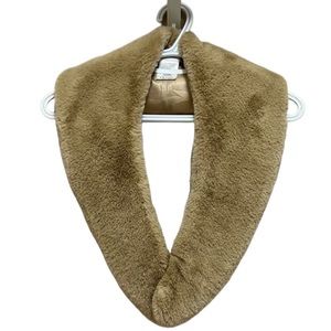 Aritzia Auxiliary Faux Fur Neck Warmer